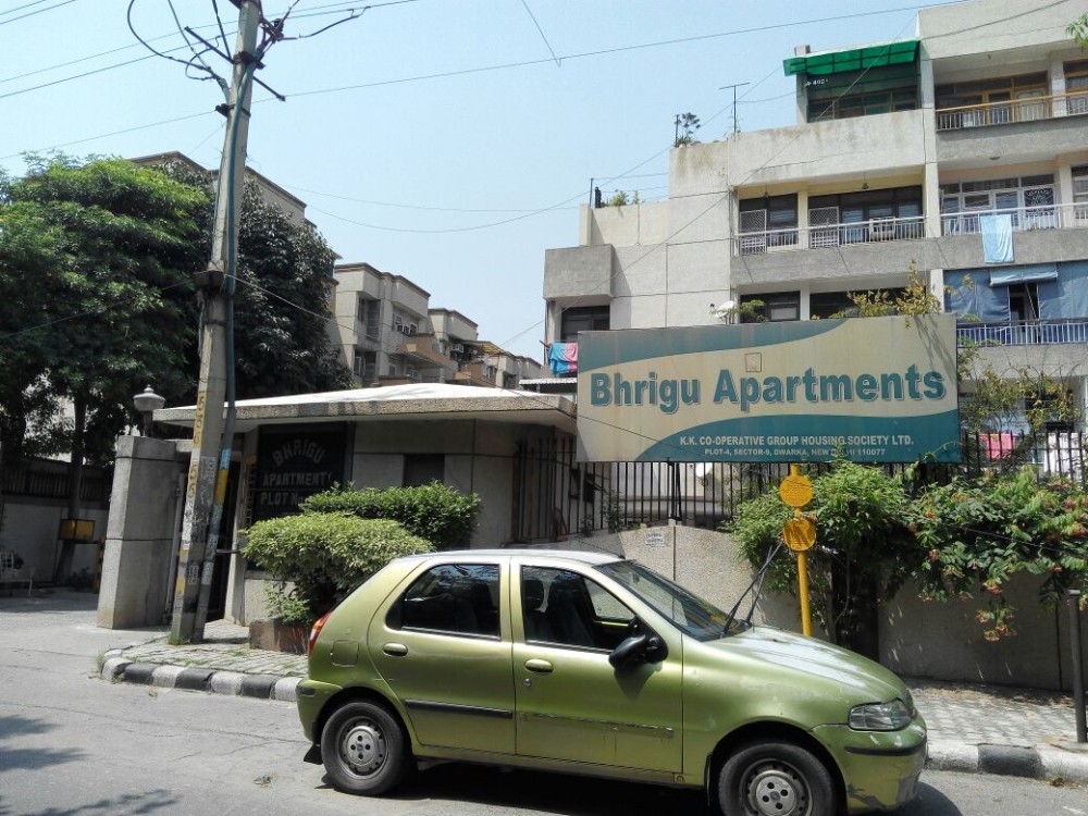 4 bhk 3 bath Flat for sale in Bhrigu Apartments Sector 9 Dwarka